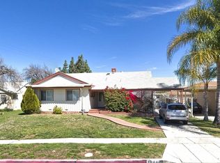 19445 Haynes St, Reseda, CA 91335