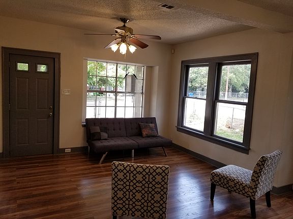 4th image of 2947 Weir Ave