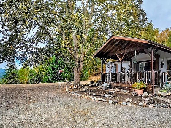 2nd image of 5956 Buckhorn Rd