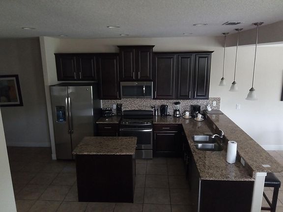 4th image of 8185 Roseville Blvd