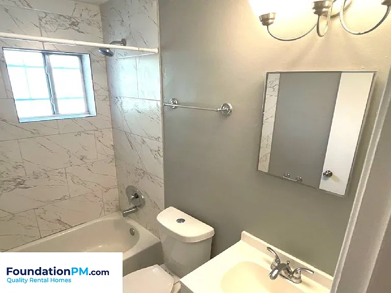 267 Greenlaw Ave — Photo 4