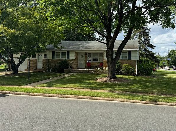 12 Fox Ln