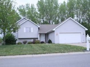1438 Country Ln, Delano, MN 55328