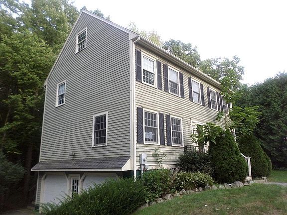 4th image of 422 Kingsbury Ave