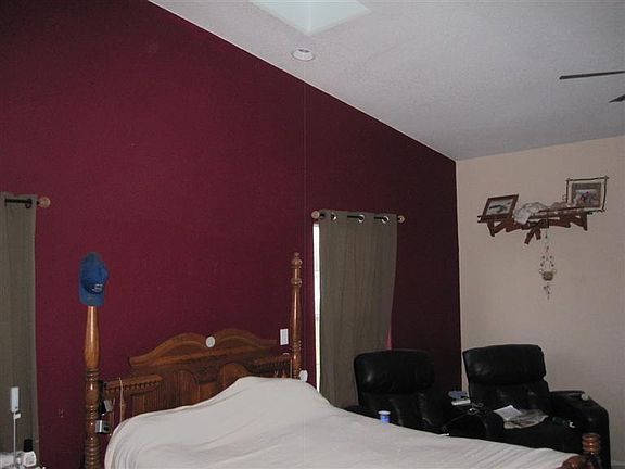 5th image of 9924 Miller Ln