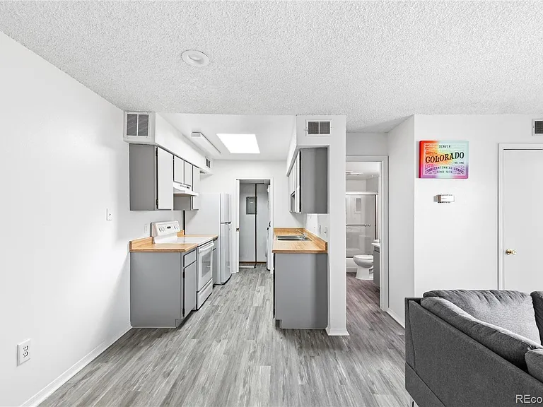 1830 Newland Ct #324 — Photo 10