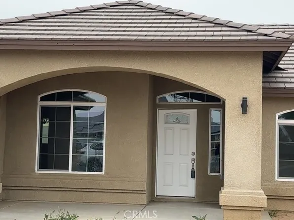 17995 Seaforth St, Hesperia, CA 92345