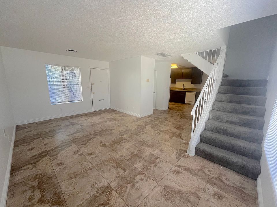 1st image of 6007 Bromley Ave
