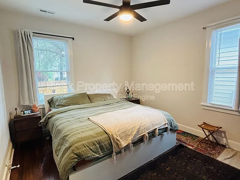 9 W Broad Rock Rd — Photo 13