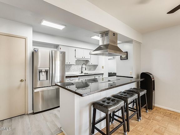 3rd image of 4315 W CHOLLA Street