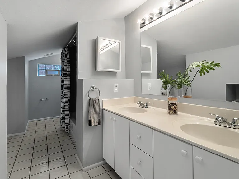 7722 Stanford Ave — Photo 23