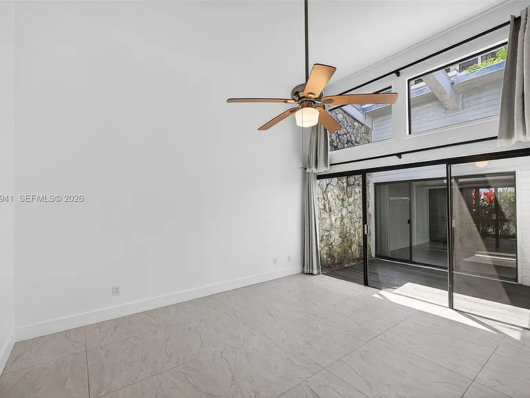 2619 S Parkview Dr — Photo 41