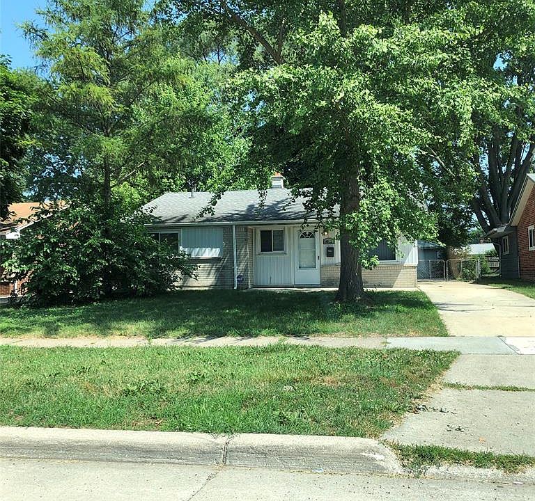 1st image of 24822 Pennie St
