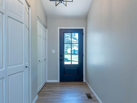 2nd image of 2310 Sequoya Trl