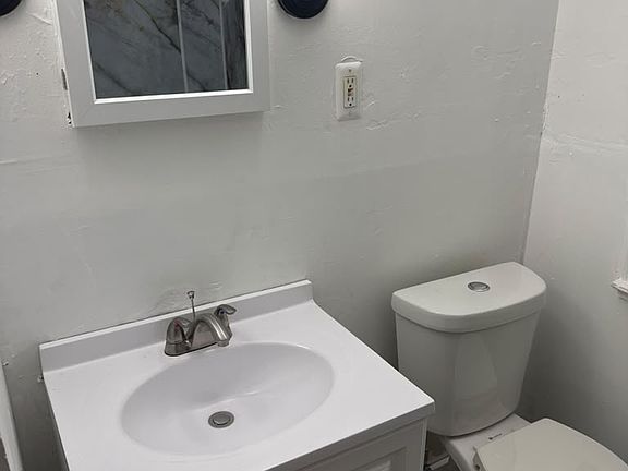3rd image of 18675 Avon Ave