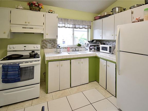 4th image of 4587 Conway Landing Dr