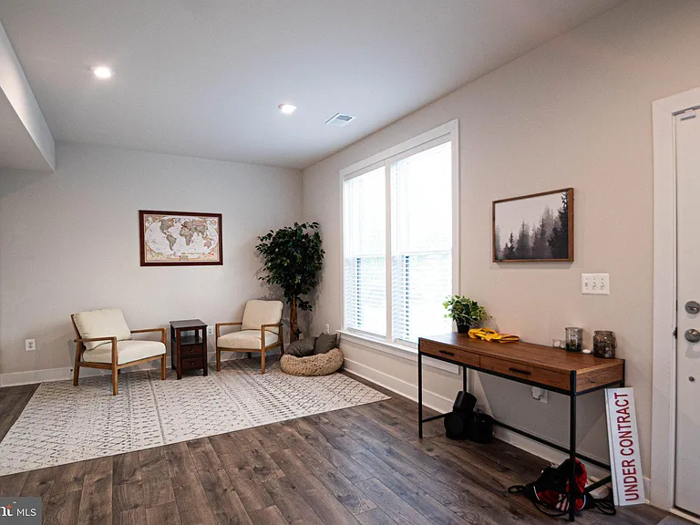2453 Liberty Loop — Photo 38
