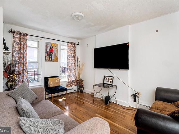 5th image of 57 Garfield Ave