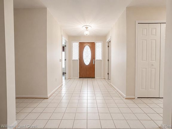 2nd image of 1447 Oakstone Dr