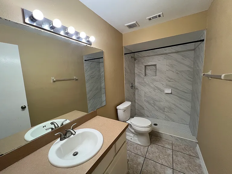 2712 Montego Bay Blvd — Photo 6