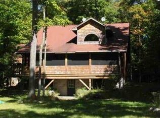 203 Bridge St, Charlevoix, MI 49720