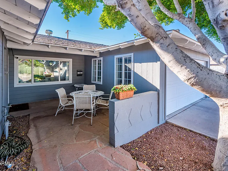 6525 E Lewis Ave — Photo 3