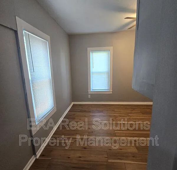 361 S Harris Ave #A — Photo 15
