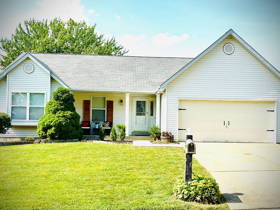 2nd image of 428 Willow View Ln