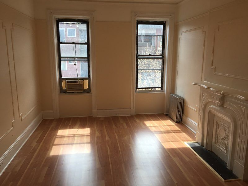 1st image of 255 16th St APT 3L
