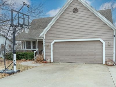 1316 Maple Ln, Pleasant Hill, MO, 64080