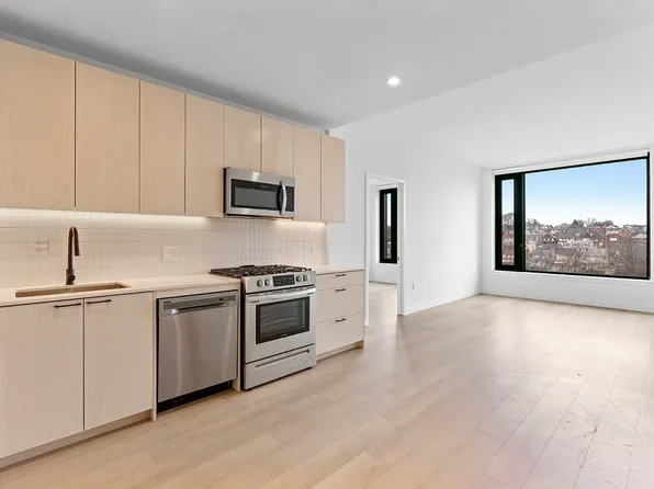 153-10 88th Avenue image 5 of 29