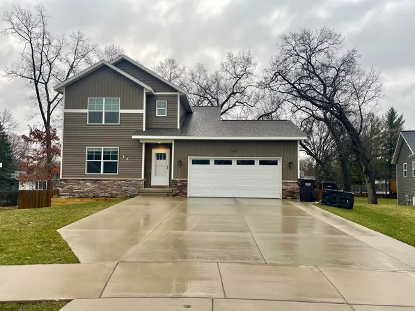 1514 Chapel St SW, Wyoming, MI 49509