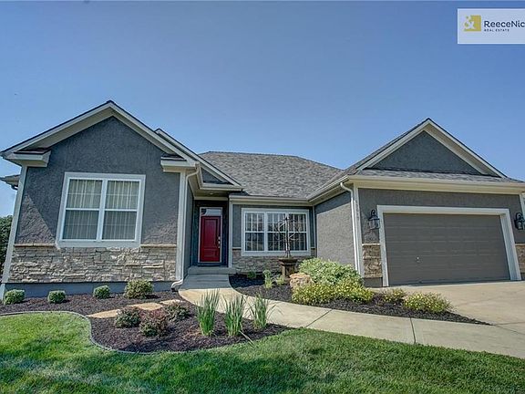 2nd image of 15019 Lake Side Dr