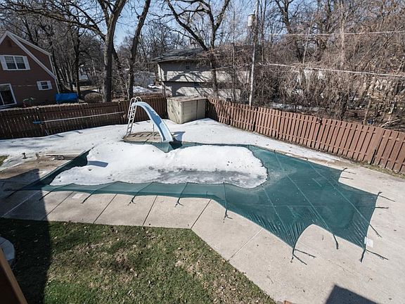 3rd image of 13104 S Manor Dr