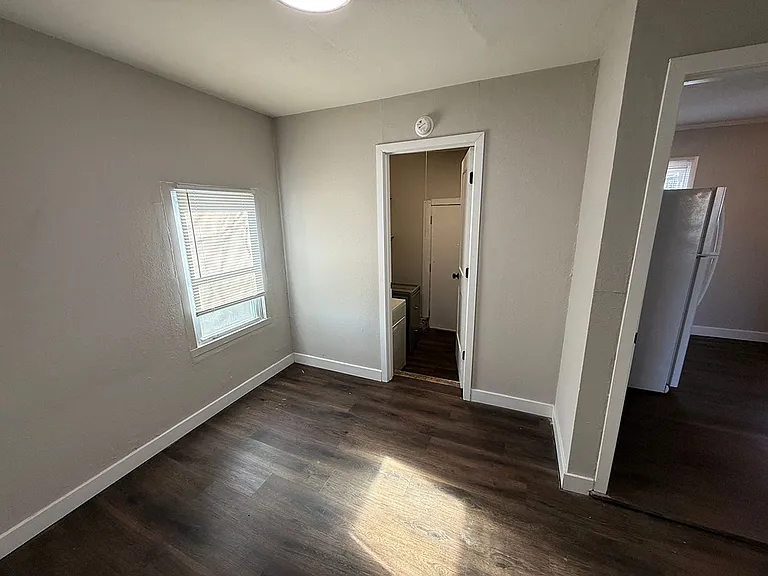 210 Highview Ave — Photo 7