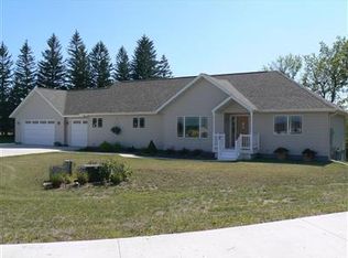147 Wild Rose Ave, Forest City, IA 50436