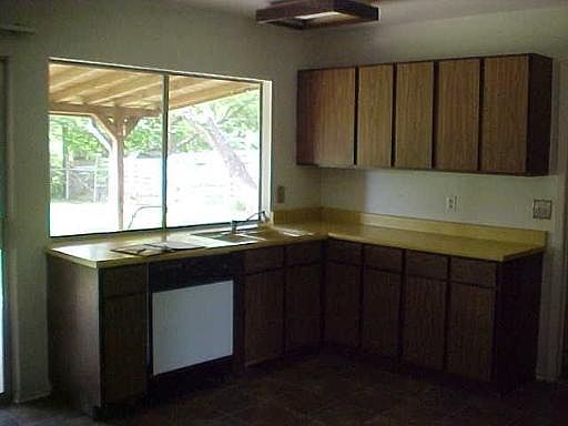 3rd image of 11635 SPRINGMONT DR