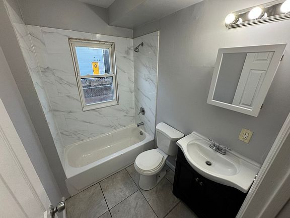 5th image of 10 Tillinghast St #1A