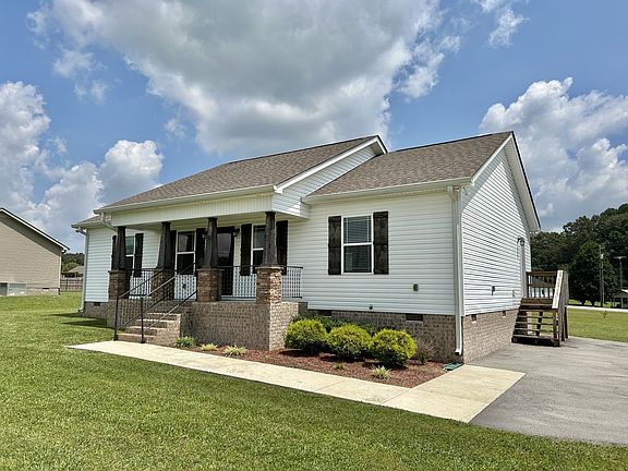 3rd image of 27 Shawna Ln