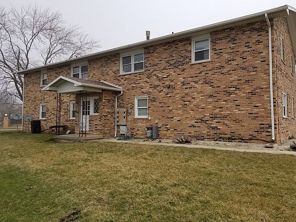 3rd image of 104 Orchard Ct
