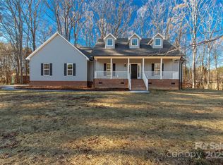 1489 Paraham Rd S, York, SC 29745