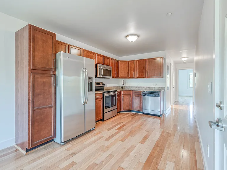 4122 Haverford Avenue — Photo 7