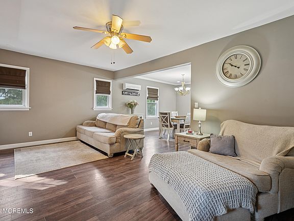 5th image of 120 Grant Avenue