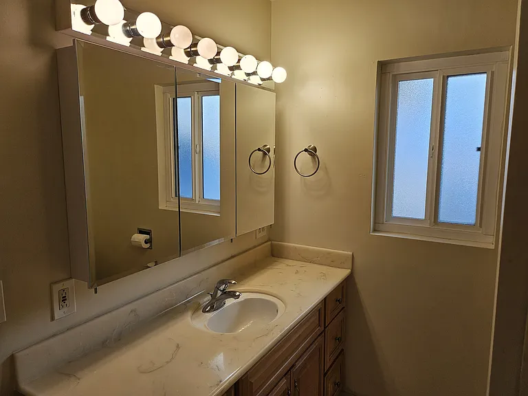 5818 Lauretta St — Photo 36