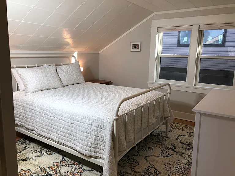 345 NW Columbia St #1 — Photo 19