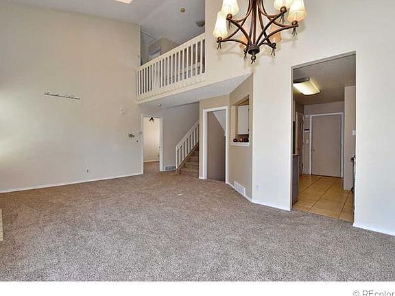 4th image of 8121 Steadman Dr