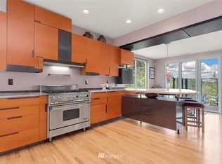9804 NE 34th Pl, Bellevue, WA 98004