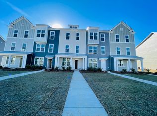 821 Recess Pointe Dr #45, Moncks Corner, SC 29461