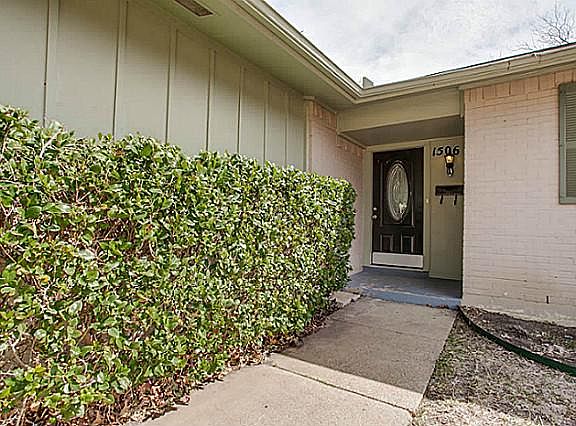 3rd image of 1506 Lorrie Dr