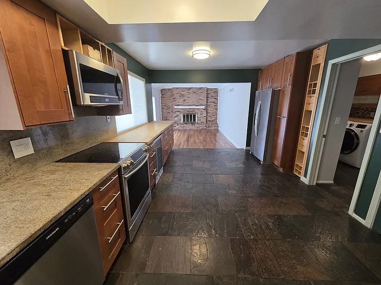 6076 Glen Eagles Dr — Photo 7